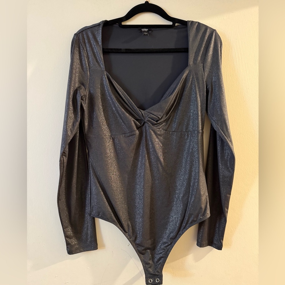 Express Elegant Black Contour Top